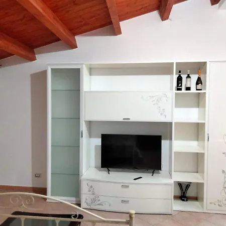 Casa Vacanza Nel Giardino Delle Vigne * 끼아라몬떼굴피